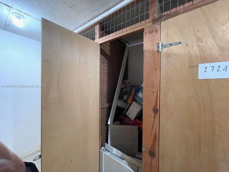 private storage closet