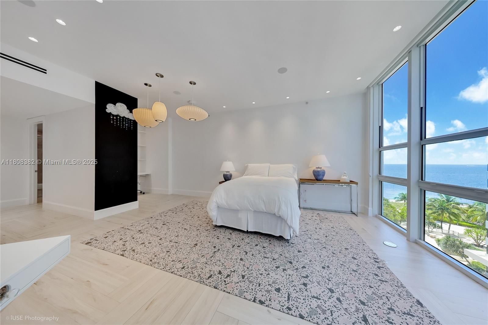 2nd Master Bedroom in the east side looking at the ocean