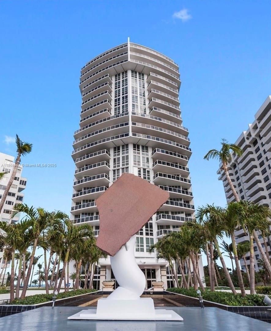 Bellini is doing a new fountain, which will be done soon