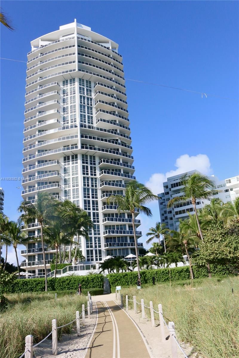 Bellini Building from the ocean