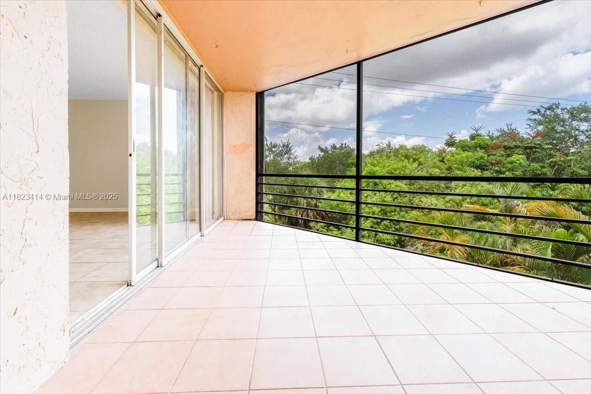 screened balcony unfurnished