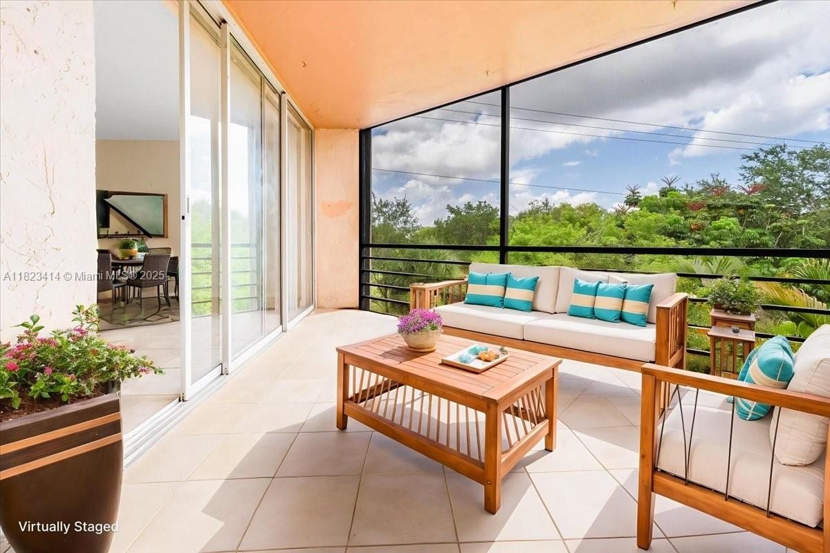 screened balcony