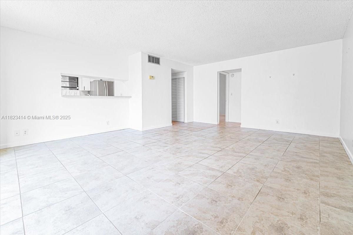 living room unfurnished 2