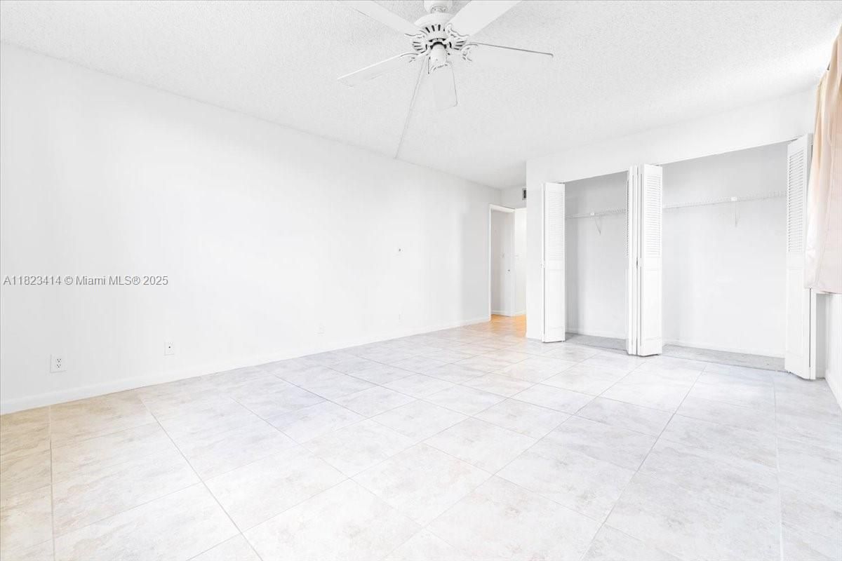 Master bedroom unfurnished